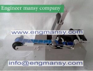 semi-automatic packaging machine, plastic bottle labeling machine model 831 engineer mansy global brand